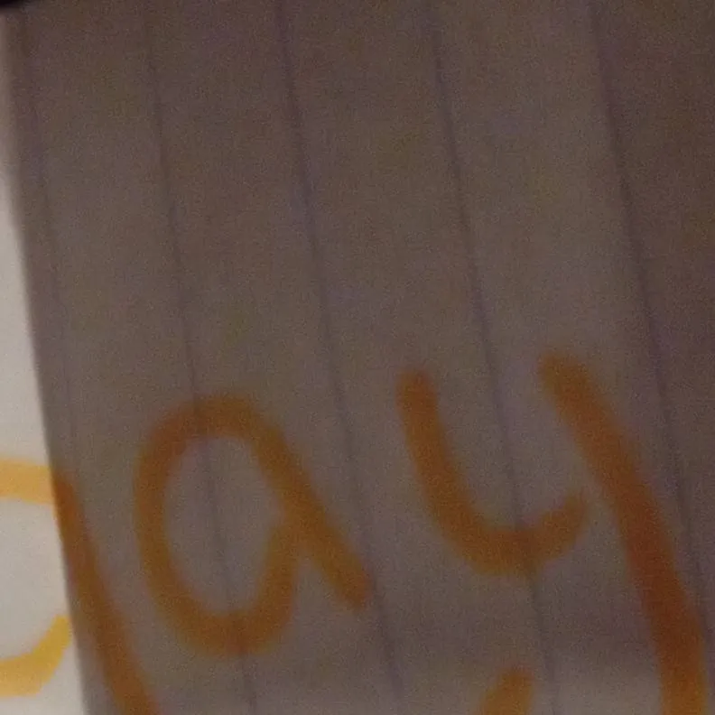 chat with ai character: drole x gloxinia