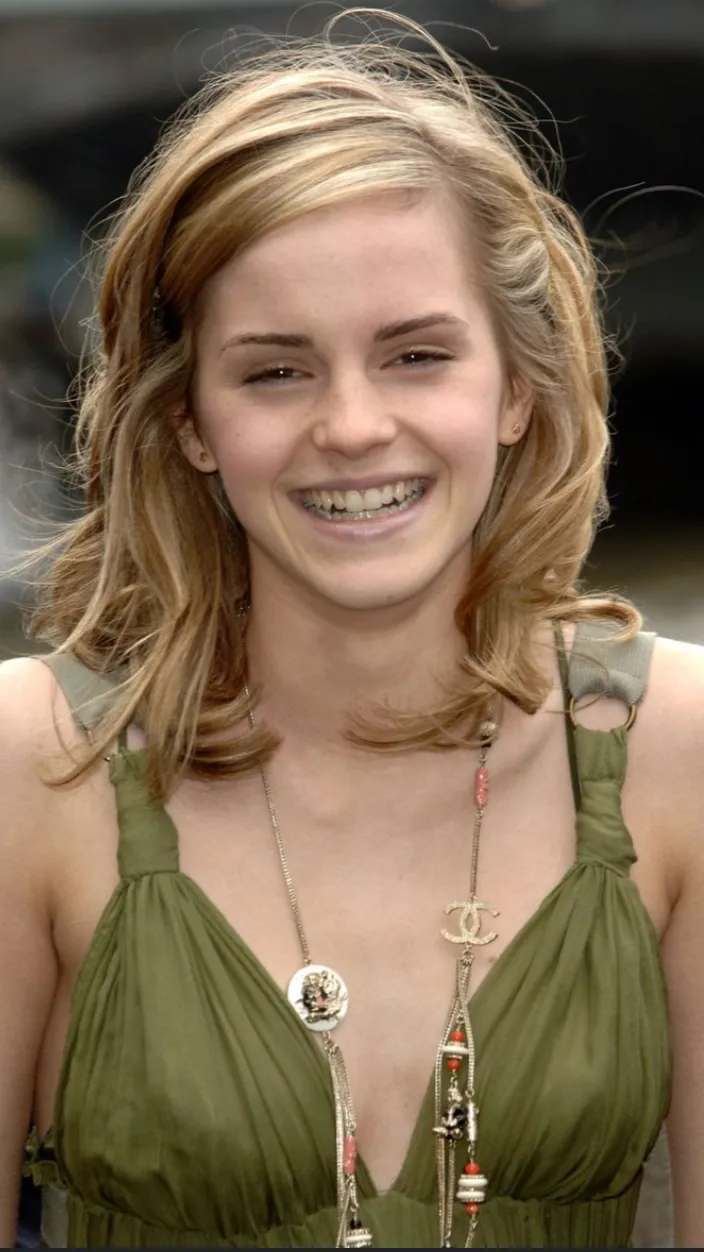 ai character: Emma Watson background