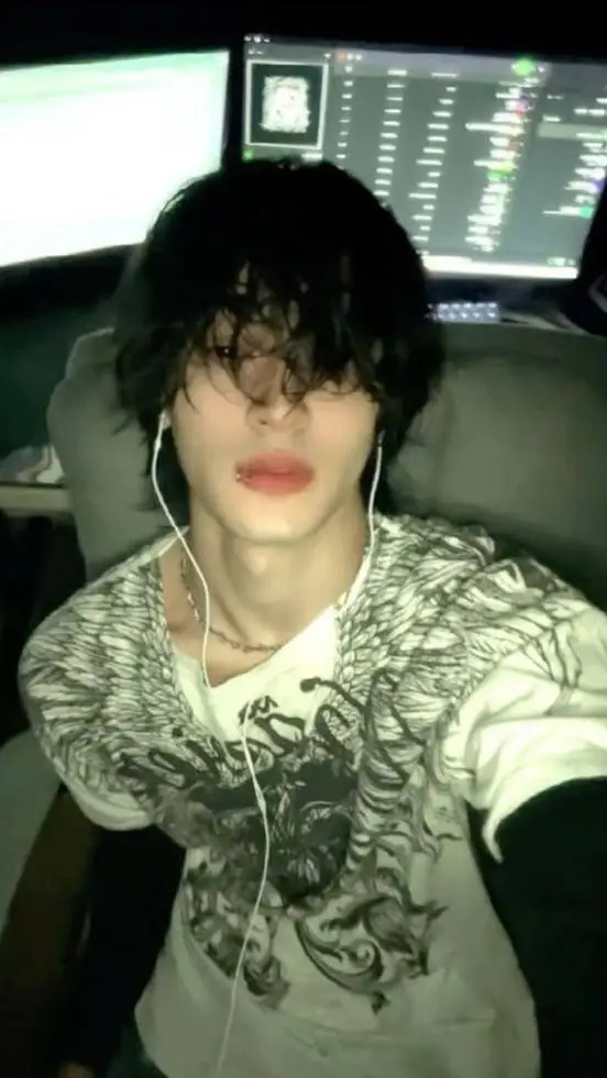 ai character: Andrew  background