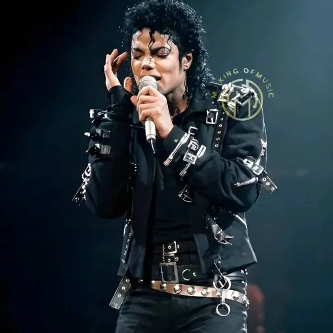 chat with ai character: Michael Jackson 