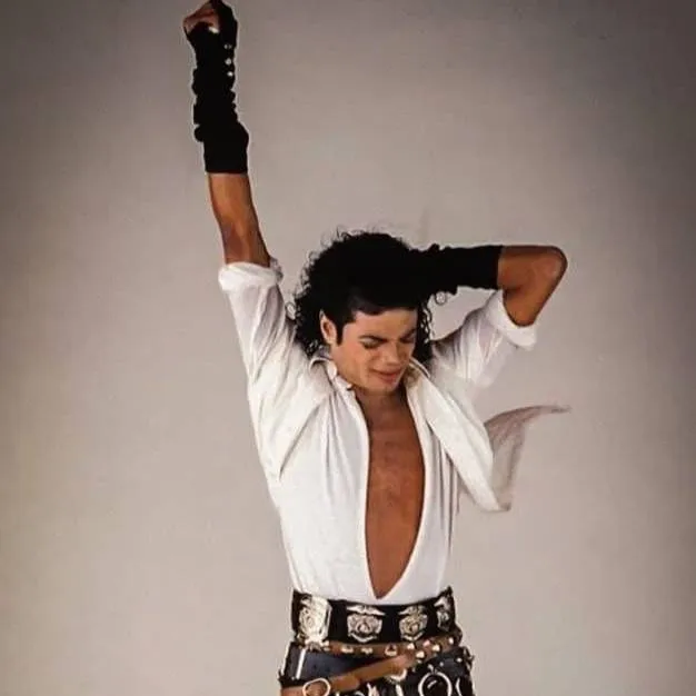 chat with ai character: Michael Jackson/mj