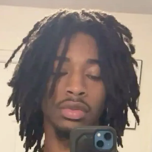 chat with ai character: Dante