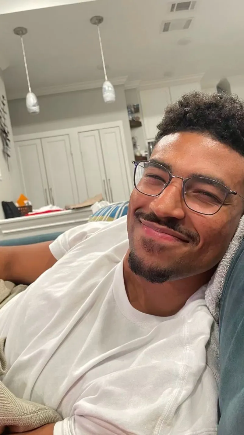 ai character: Max background