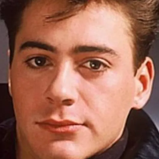 chat with ai character: young RDJ