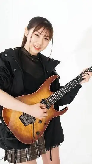 ai character: Li-sa X background