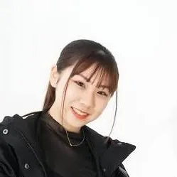 chat with ai character: Li-sa X
