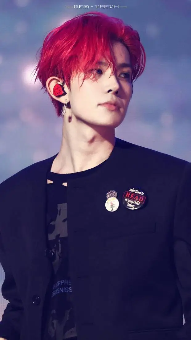 ai character: Lee Heeseung background