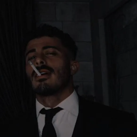 chat with ai character: Lucian