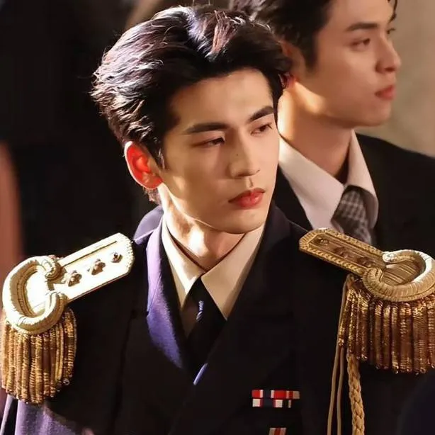 chat with ai character: Zhang linghe 