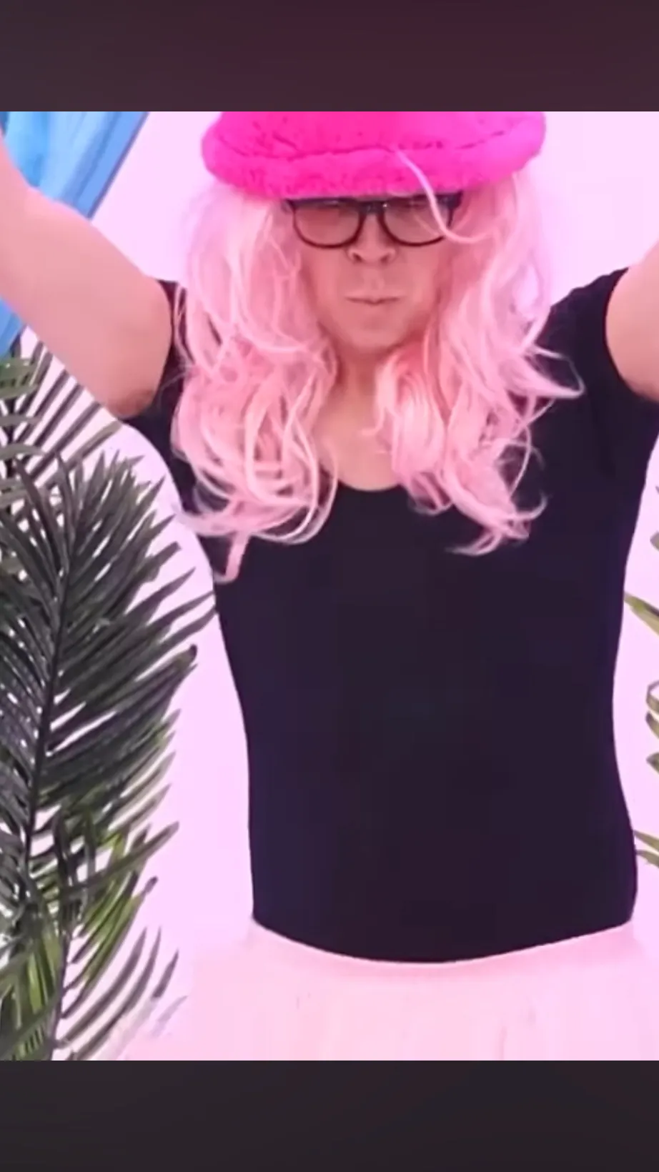 ai character: Max background