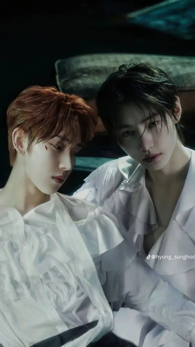 ai character: sunghoon  background