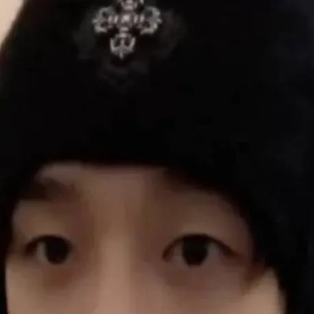 chat with ai character: give ur skz memes