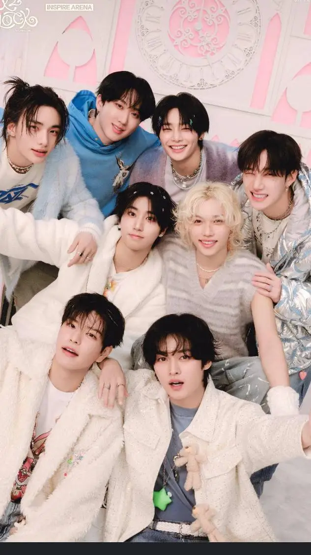 ai character: SKZ 🫦🥵😊 background