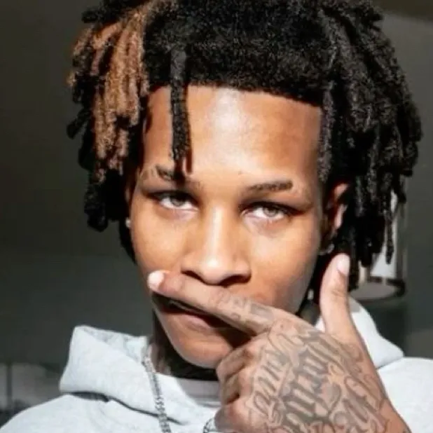 chat with ai character: JAYC - 