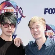 chat with ai character: SAM AND COLBY DUH