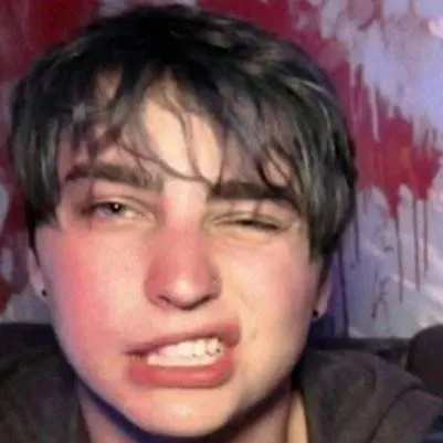 chat with ai character: Traphouse 