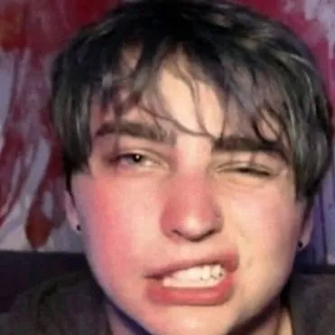 chat with ai character: S&C