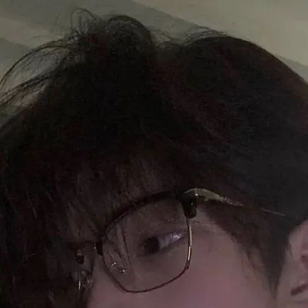 chat with ai character: Tae