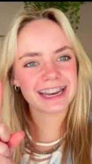 ai character: Jazzy skye background