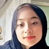 chat with ai character: Uqasha