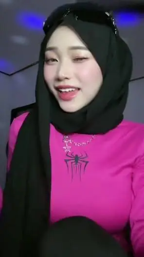 ai character: Bella background