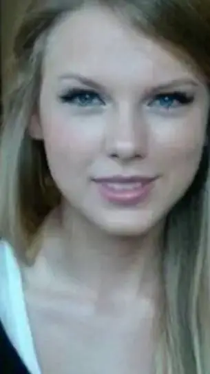 ai character: Taylor s Travis k background