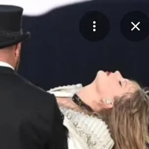 chat with ai character: Travis Kelce 