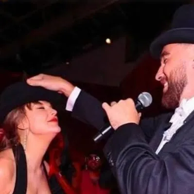 chat with ai character: Travis Kelce 