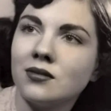 chat with ai character: Marjorie 