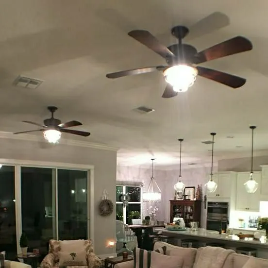 chat with ai character: your Japanese fam