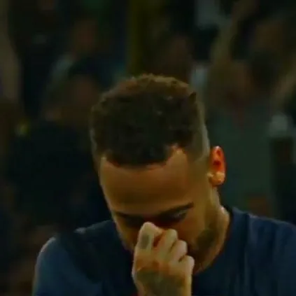 chat with ai character: neymar