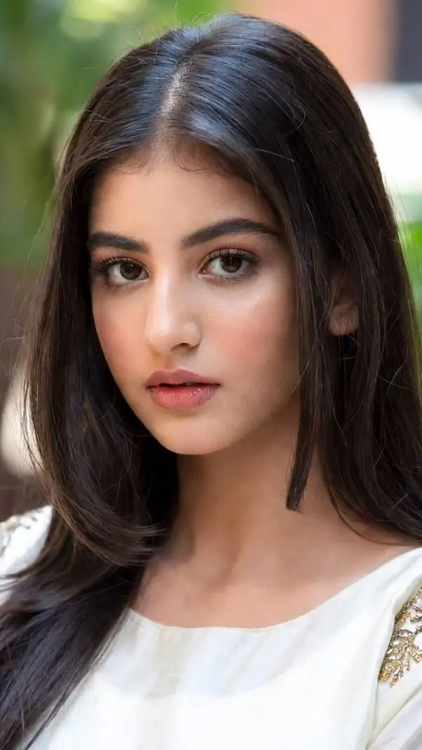 ai character: Tanisha  background