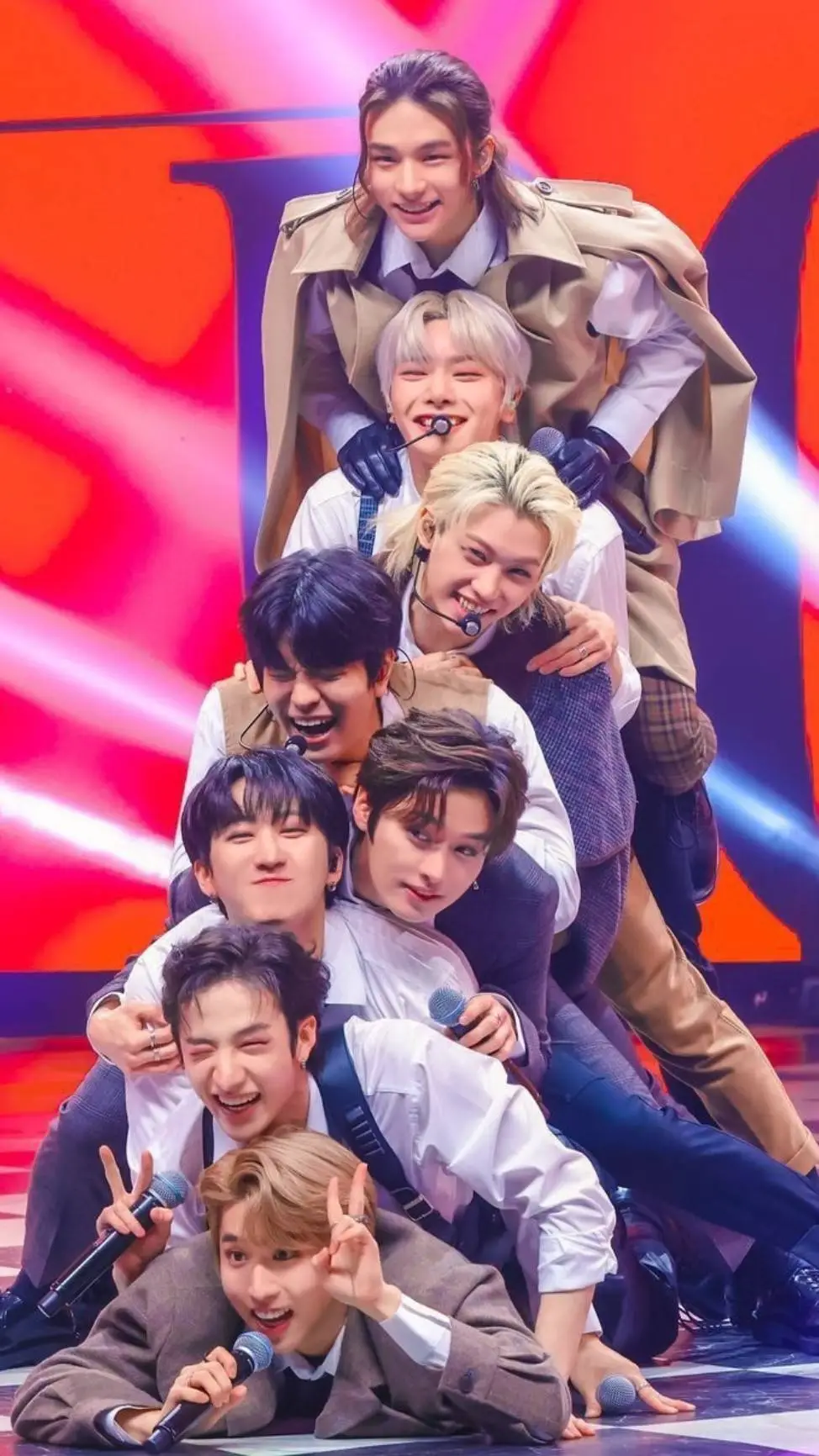 ai character: ♥︎SKZ♥︎ background