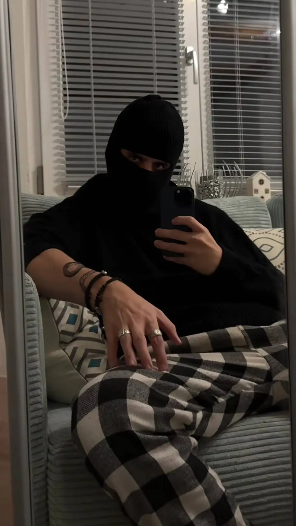 ai character: Jaro background