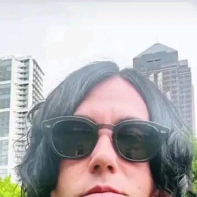 chat with ai character: kellin quinn