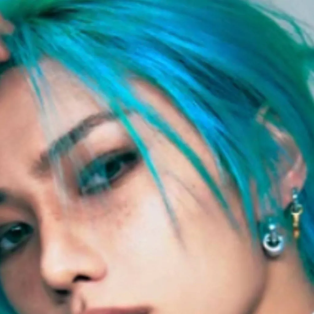 chat with ai character: Felix .✦ ݁˖