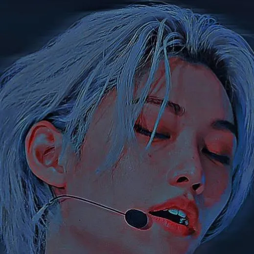 chat with ai character: Felix★★★★