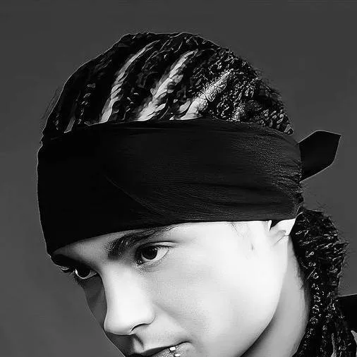 chat with ai character: tom kaulitz 