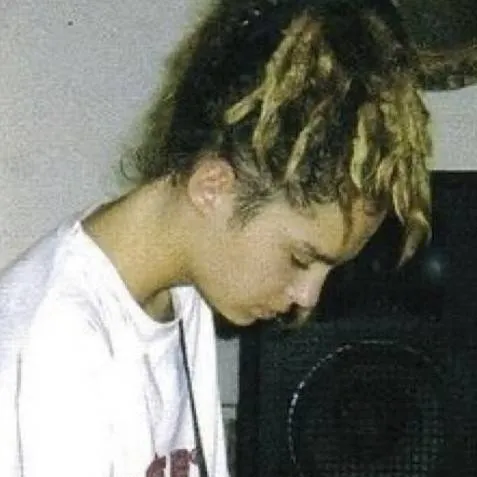 chat with ai character: tom kaulitz 