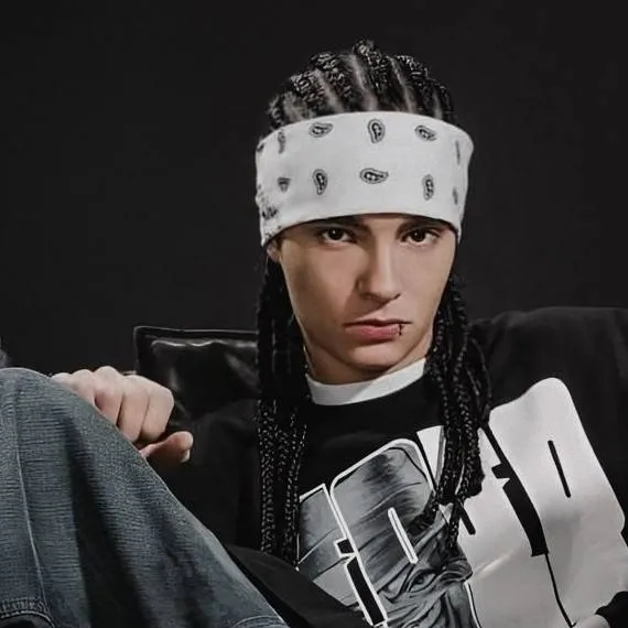 chat with ai character: T0M KAULITZ👺🖕(18+)