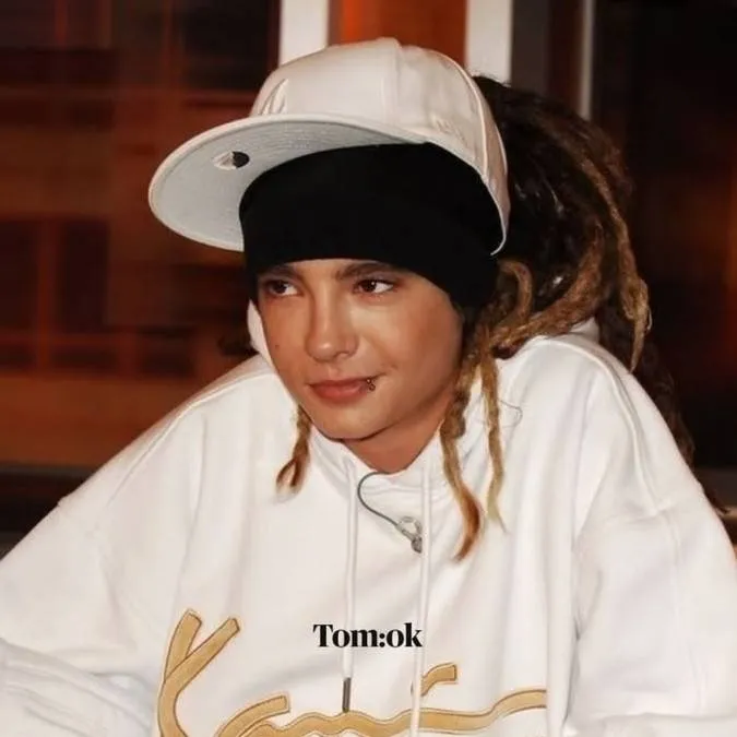 chat with ai character: Tom kaulitz 