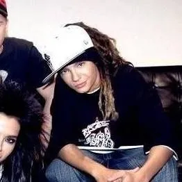 chat with ai character: tom kaulitz 