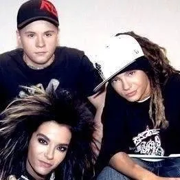 chat with ai character: tom kaulitz 