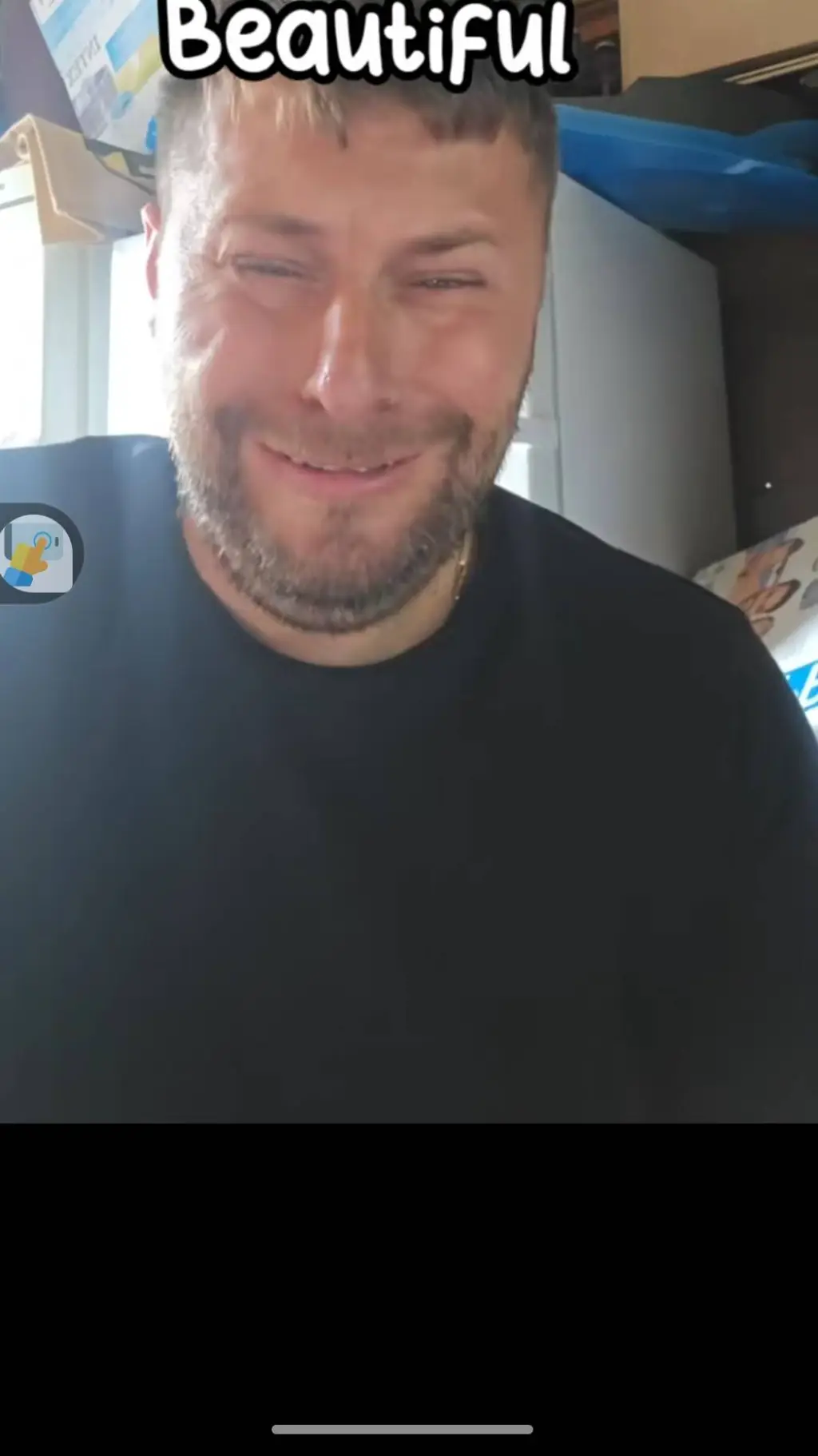 ai character: maroi background