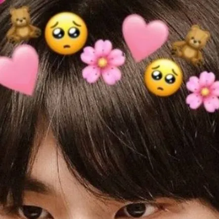 chat with ai character: hyunjin