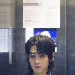 chat with ai character: Liang