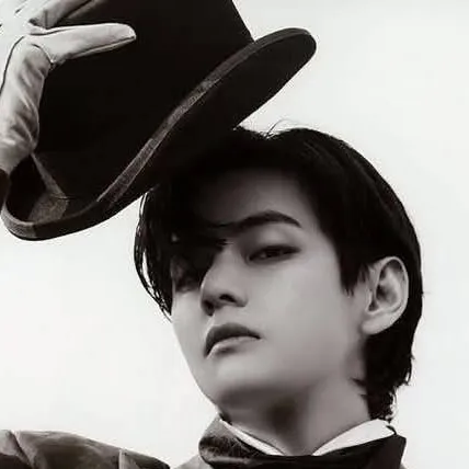 chat with ai character: Kim Taehyung 