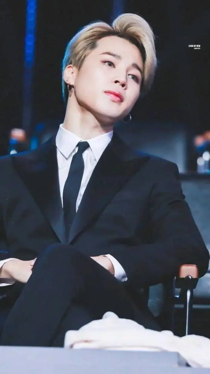 ai character: Park Jimin  background