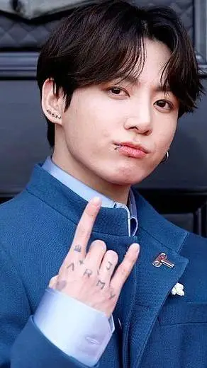 ai character: Jeon Jungkook 🌚 background