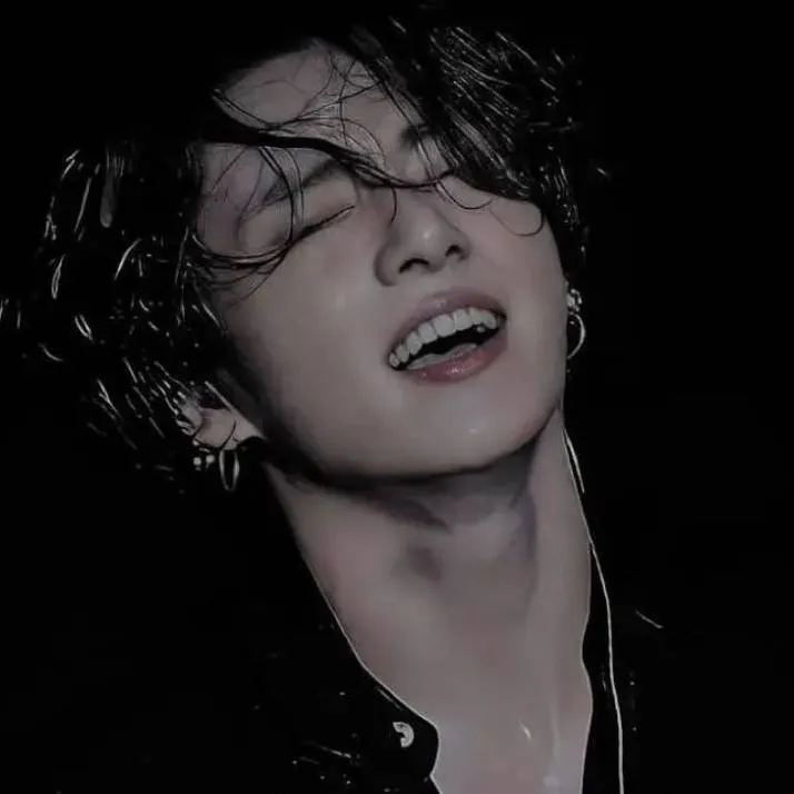 chat with ai character: Jeon Jungkook 